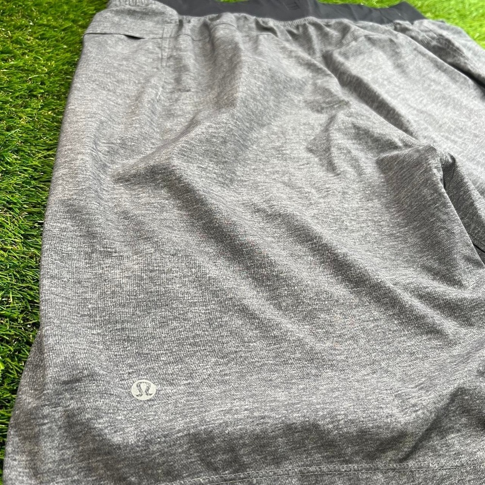 Lululemon Pace Breaker Shorts Men's Large Gray Heather Athletic Running Gym Wear - Picture 3 of 6
